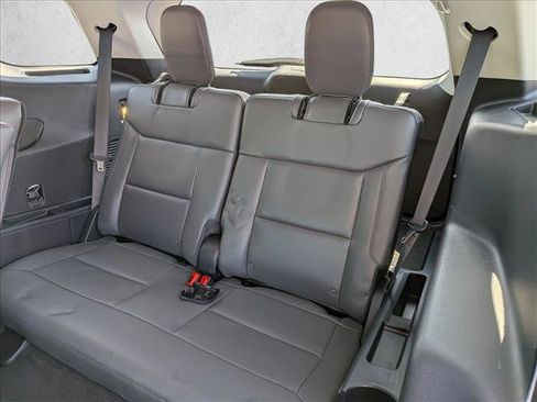 Used 2025 Ford Explorer Active w/ Active Comfort Package AWD/4WD image 19