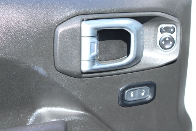 Used 2024 Jeep Wrangler Unlimited Rubicon 4xe AWD/4WD image 15
