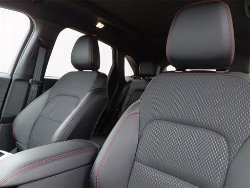 New 2026 Ford Escape ST-Line w/ Tech Pack #1 image 9