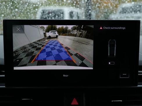 Used 2022 Audi A4 2.0T Premium image 24