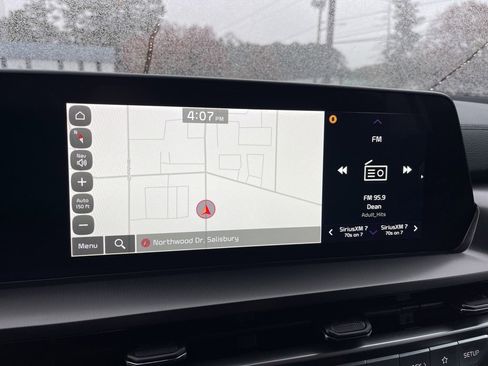 Certified 2024 Kia Telluride S w/ S Sunroof Package image 10