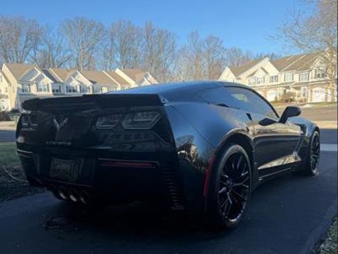 Used 2016 Chevrolet Corvette Z06 w/ 2LZ Preferred Equipment Group image 2