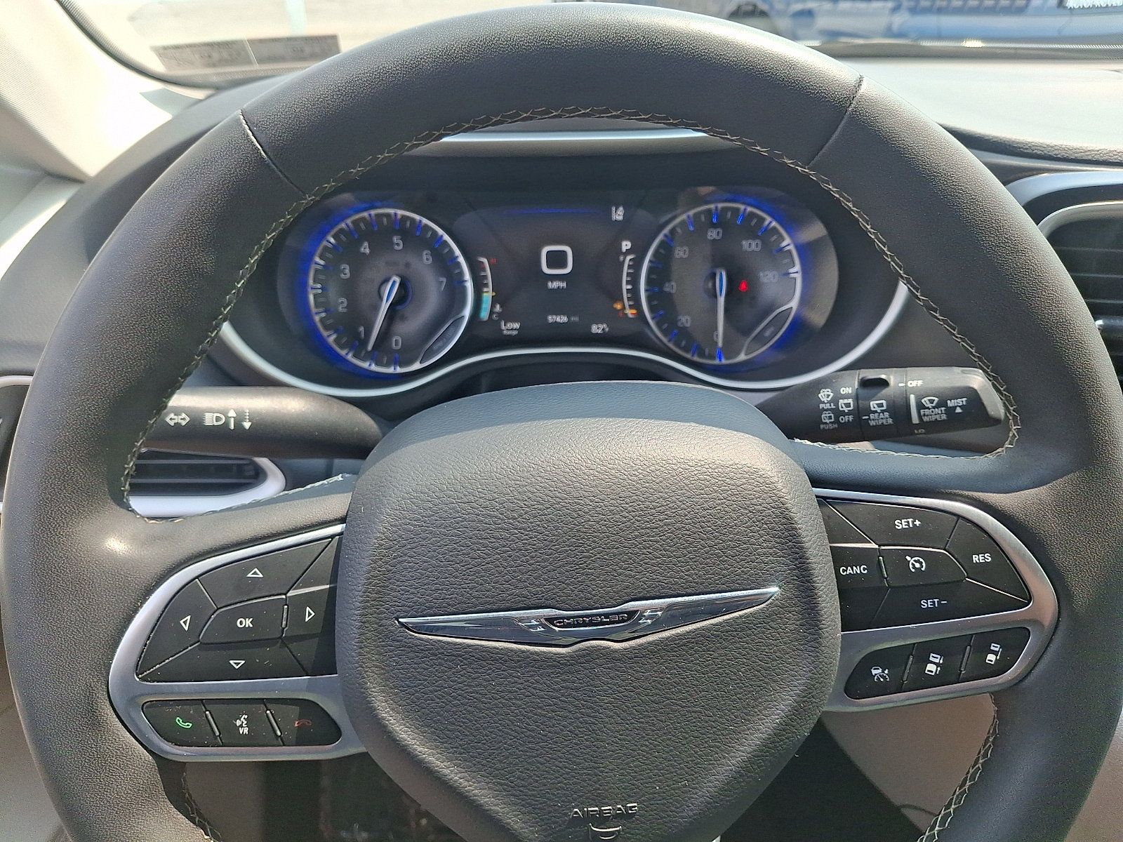 Used 2024 Chrysler Pacifica Touring-L FWD image 20