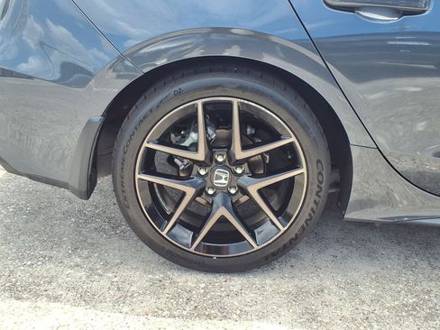 Certified 2024 Honda Civic Sport Touring image 9