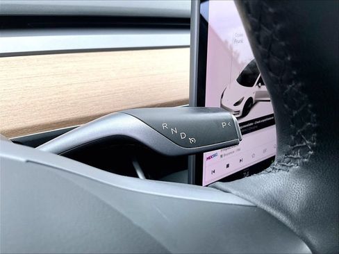 Used 2019 Tesla Model 3 Standard Range Plus RWD image 15