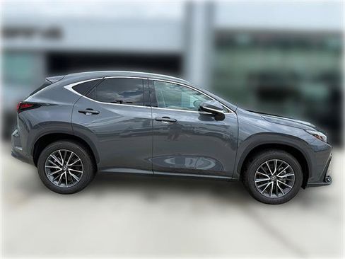 Used 2025 Lexus NX 250 FWD w/ Premium Package image 11