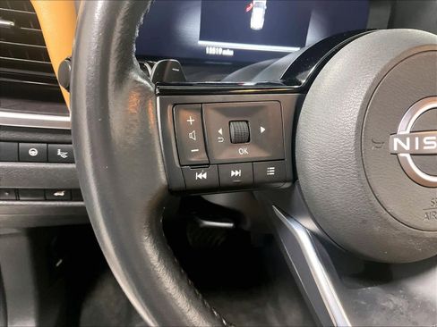 Used 2022 Nissan Rogue Platinum w/ Head-Up Display Package image 24