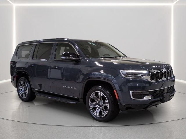 Used 2025 Jeep Wagoneer 4WD w/ Premium Group I image 8