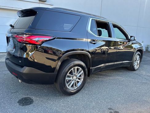 Used 2023 Chevrolet Traverse LT image 5