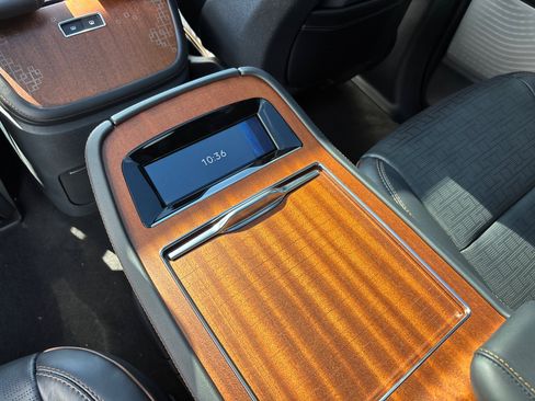 New 2025 Lincoln Navigator L Black Label image 34