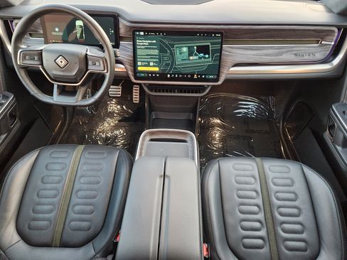 Used 2023 Rivian R1S Launch Edition Quad AWD/4WD image 16