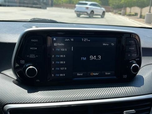 Used 2019 Hyundai Tucson Value FWD image 17
