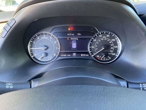 Used 2021 Nissan Armada SL w/ Captain's Chairs Package RWD image 28