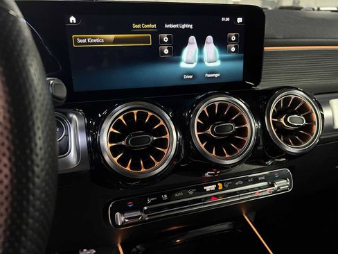 Certified 2023 Mercedes-Benz GLB 250 4MATIC image 32