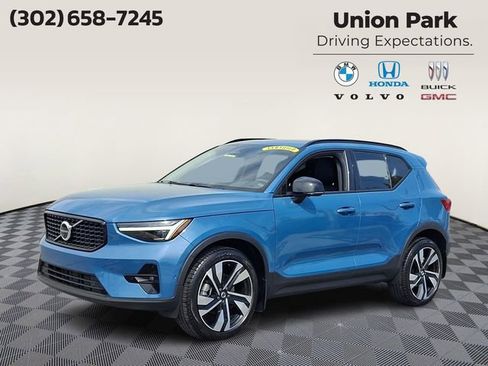 Certified 2024 Volvo XC40 B5 Ultimate w/ Protection Package Premier image 1