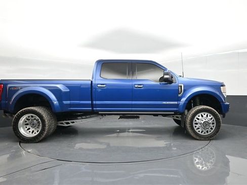 Used 2022 Ford F450 Limited image 9