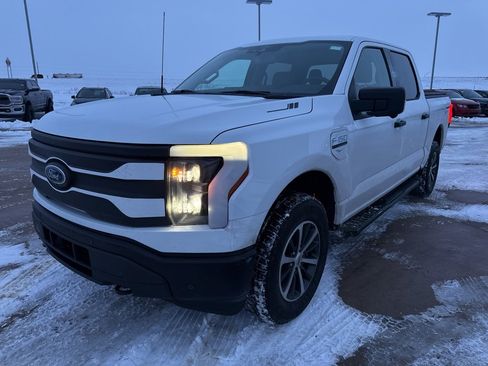 Used 2022 Ford F150 Lightning Pro w/ Tow Technology Package image 8