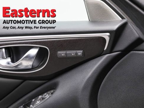 Used 2022 INFINITI Q50 Sensory image 23