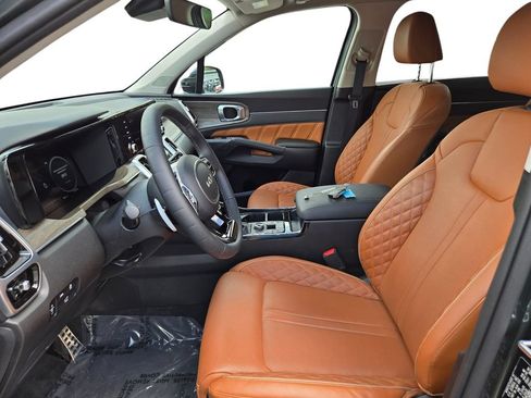 Certified 2022 Kia Sorento SX Prestige w/ Rust Color Package AWD/4WD image 17
