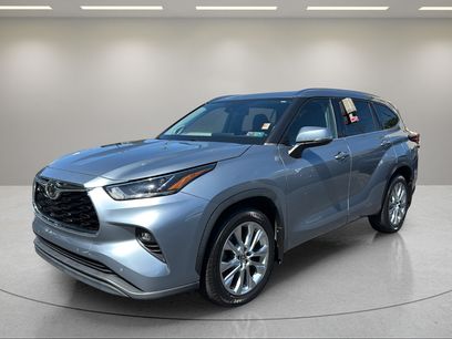 Used 2021 Toyota Highlander Limited