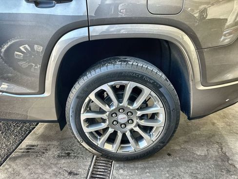 Certified 2023 GMC Acadia Denali w/ Denali Technology Package image 32