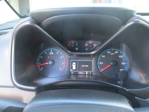 Used 2015 Chevrolet Colorado Z71 RWD image 31
