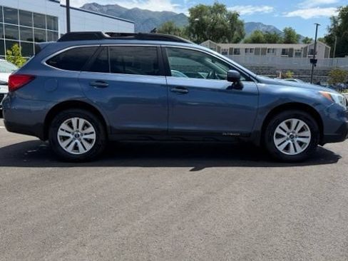 Used 2015 Subaru Outback 2.5i Premium AWD/4WD image 2