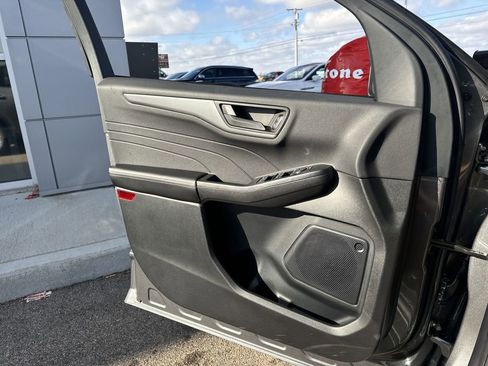 New 2025 Ford Escape Active image 27