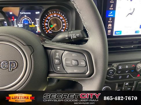 New 2026 Jeep Gladiator Rubicon AWD/4WD image 17