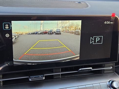 Used 2026 Hyundai Kona SEL Premium image 21