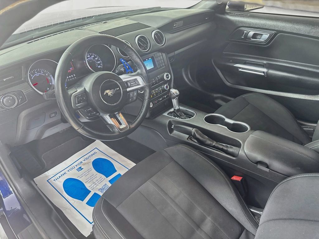 Used 2020 Ford Mustang Coupe RWD image 10