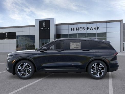 New 2026 Lincoln Nautilus Premier w/ Equipment Group 102A AWD/4WD image 3