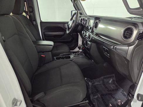 Certified 2019 Jeep Wrangler Unlimited Sport image 29