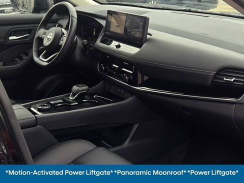 Used 2024 Nissan Rogue SL w/ SL Premium Package image 12