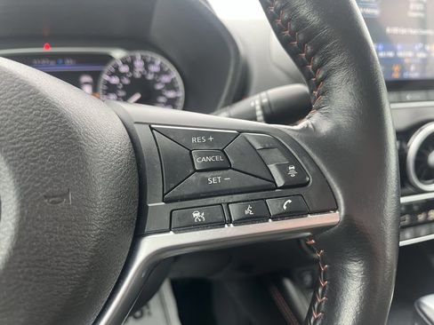 Used 2024 Nissan Sentra SR w/ SR Premium Package FWD image 30