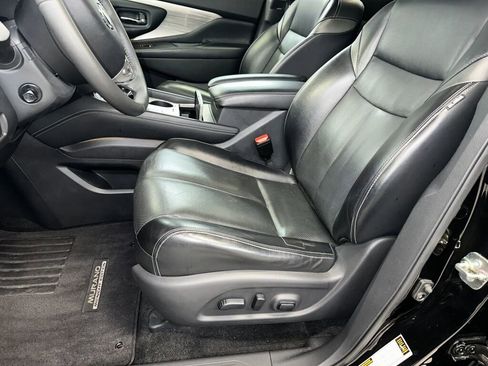 Used 2017 Nissan Murano Platinum w/ Platinum Technology Package image 2