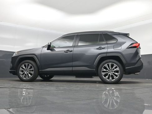 Used 2020 Toyota RAV4 XLE Premium image 47
