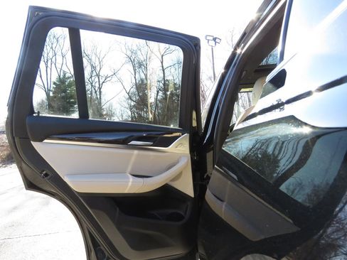 Used 2018 BMW X3 xDrive30i image 19