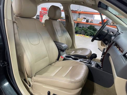 Used 2012 Ford Fusion SEL image 23