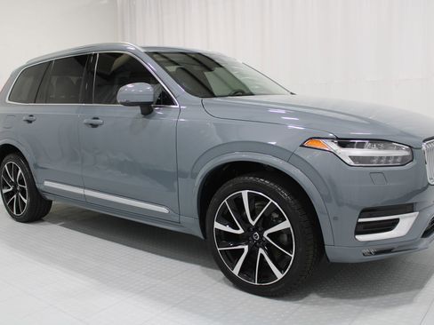 Used 2023 Volvo XC90 B6 Plus w/ Protection Package Premier AWD/4WD image 4