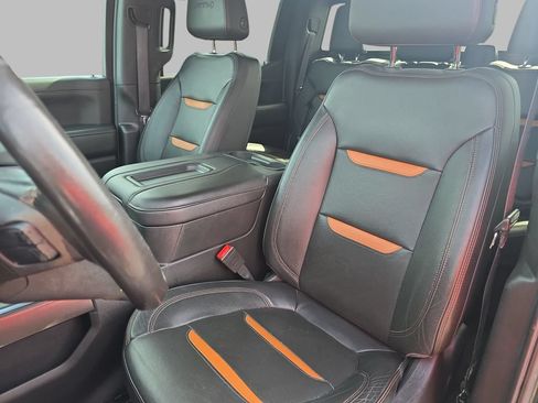 Used 2020 GMC Sierra 1500 AT4 w/ AT4 Premium Package AWD/4WD image 17