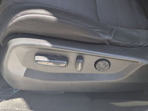 Used 2018 Honda CR-V EX image 18