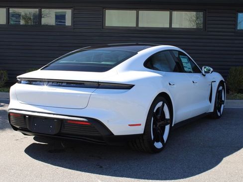 Used 2025 Porsche Taycan 4S AWD/4WD image 7