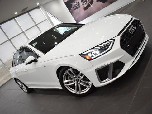 Used 2023 Audi A4 2.0T Premium w/ Convenience Package image 4