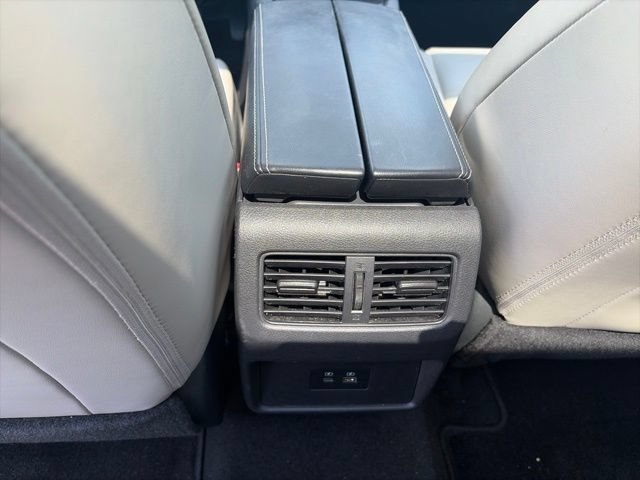Used 2023 Nissan Rogue SV w/ SV Premium B Package AWD/4WD image 13