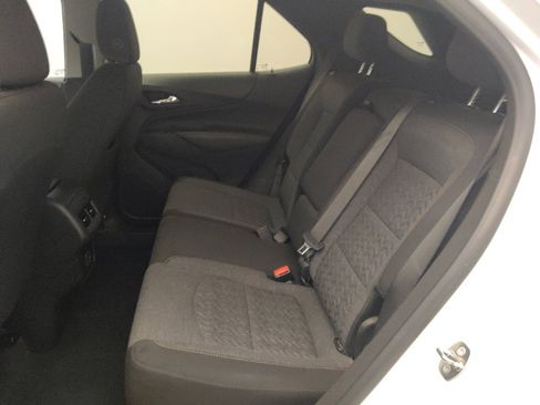 Used 2022 Chevrolet Equinox LT image 18