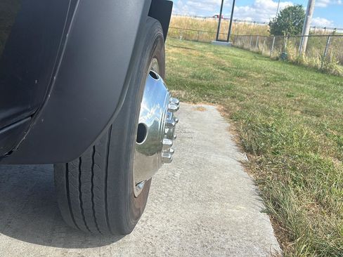 Used 2017 RAM 5500 Tradesman w/ Max Tow Package image 5