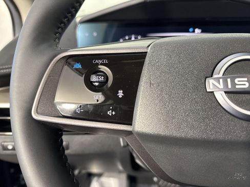 Used 2025 Nissan Murano Platinum w/ Cargo Package image 12