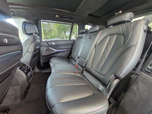 Used 2026 BMW X7 M60i AWD/4WD image 13