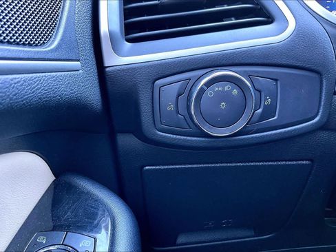 Used 2018 Ford Edge SEL w/ Equipment Group 201A image 33